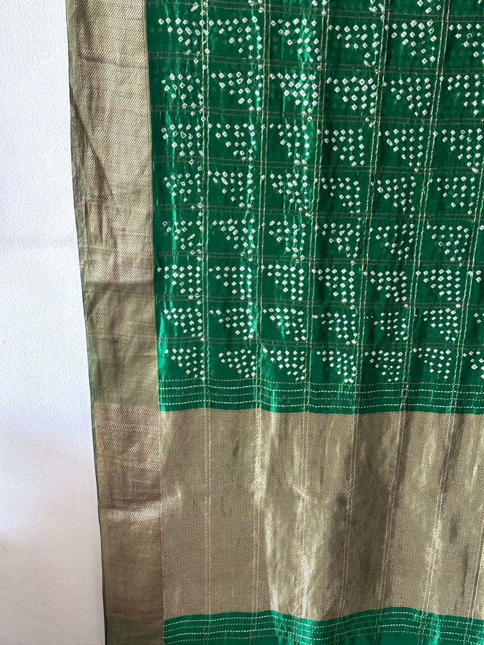 baadal-phool-green-chanderi-silk-bandhani-saree