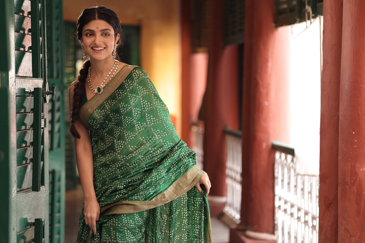 baadal-phool-green-chanderi-silk-bandhani-saree