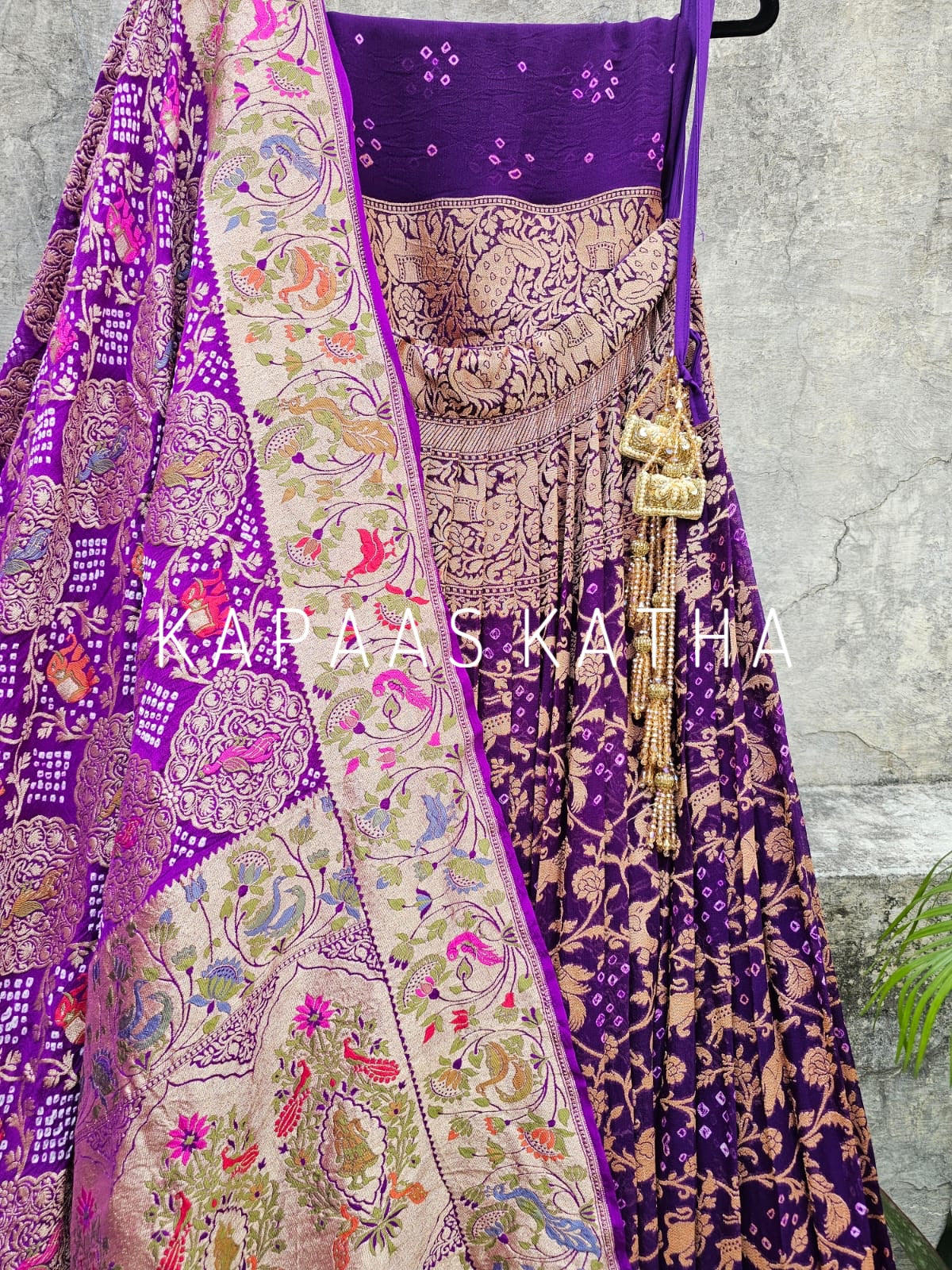 beautiful-and-vibrant-banarsi-georgette-bandhani-lehenga