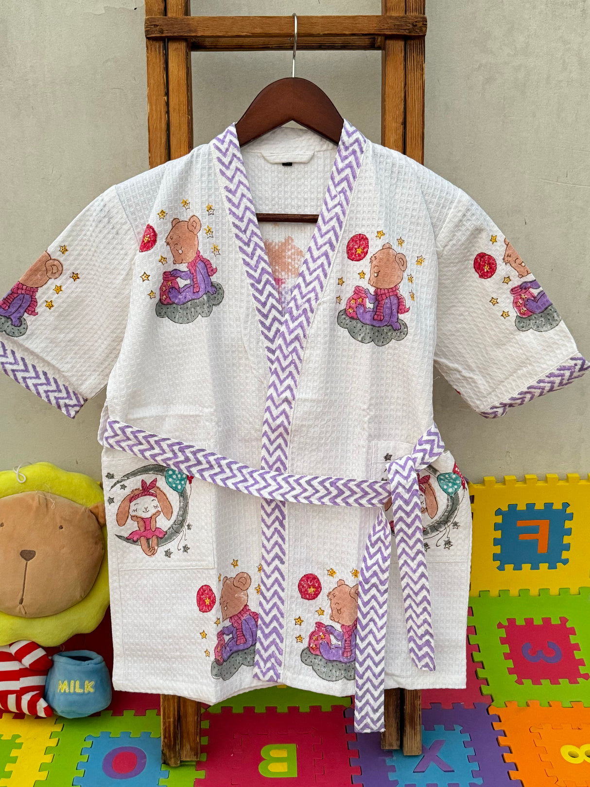 buy purple moon and stars bathrobe for girls retail and wholesale with global shipping