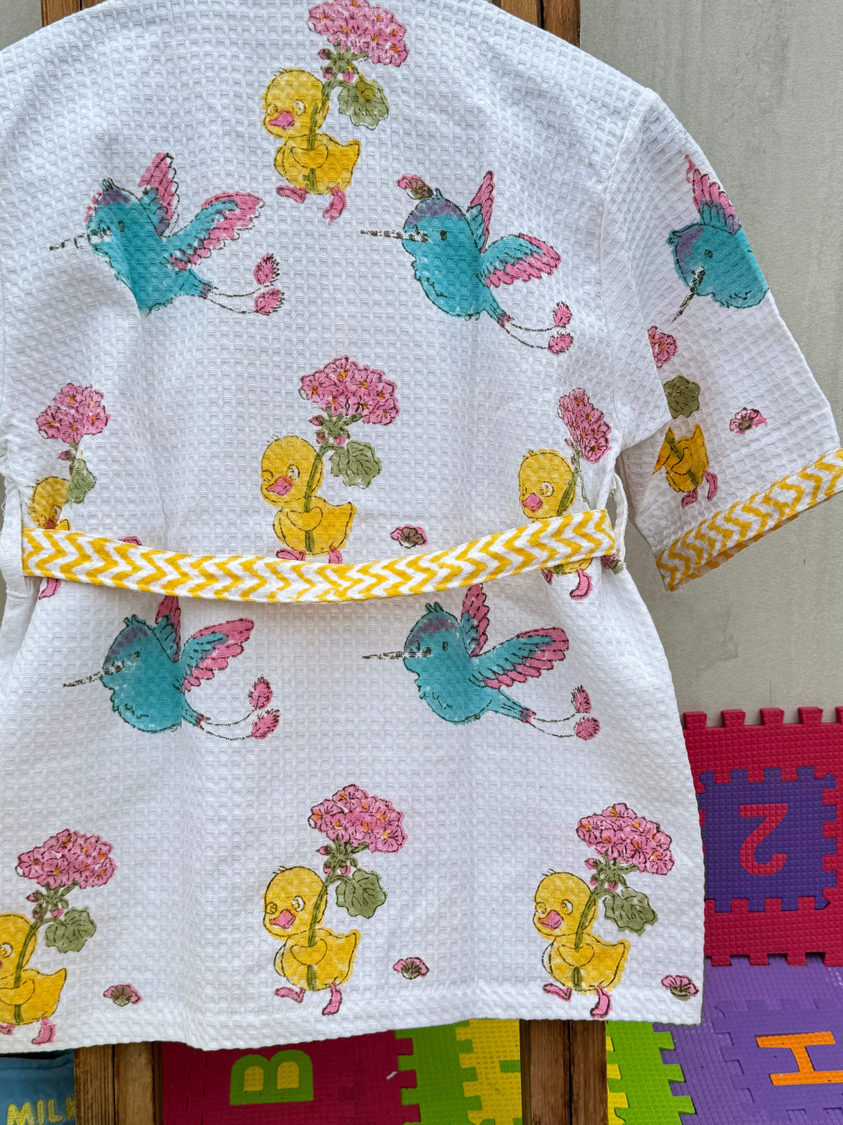 birds-kids-bathrobe-back-side-view