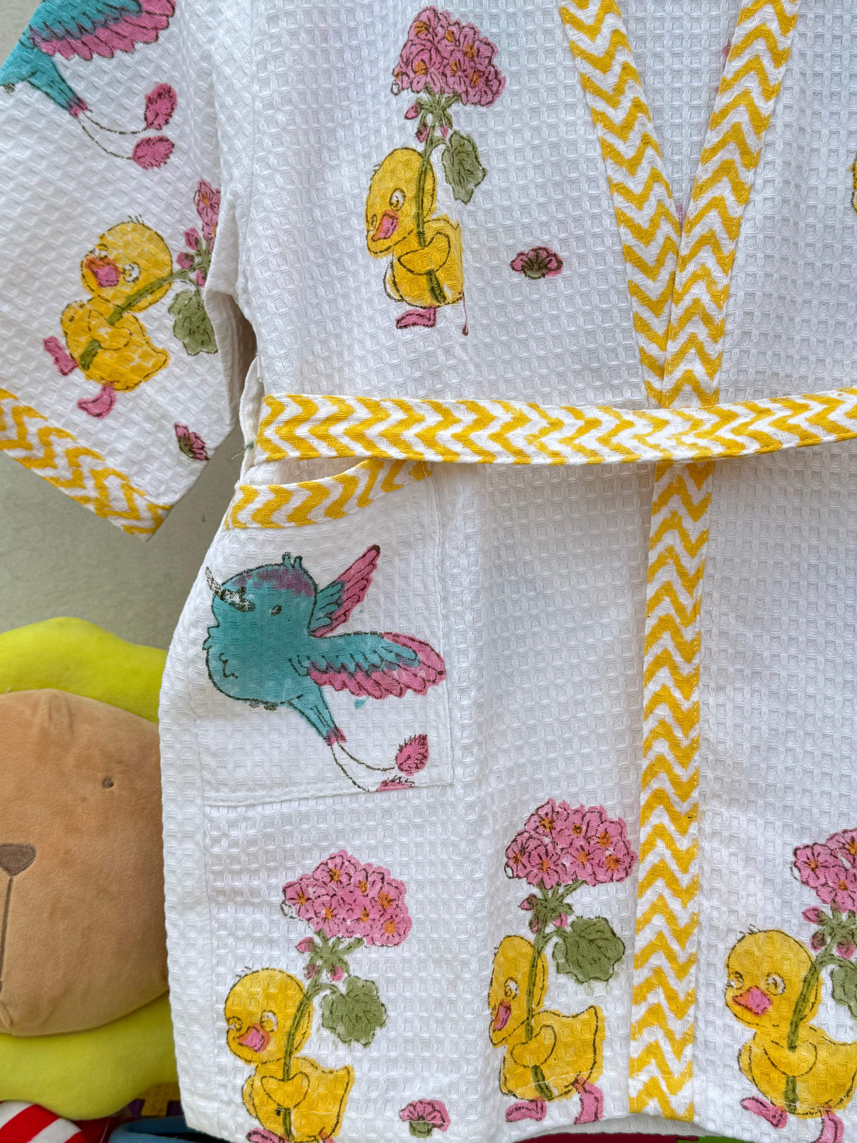 birds-kids-bathrobe-left-view
