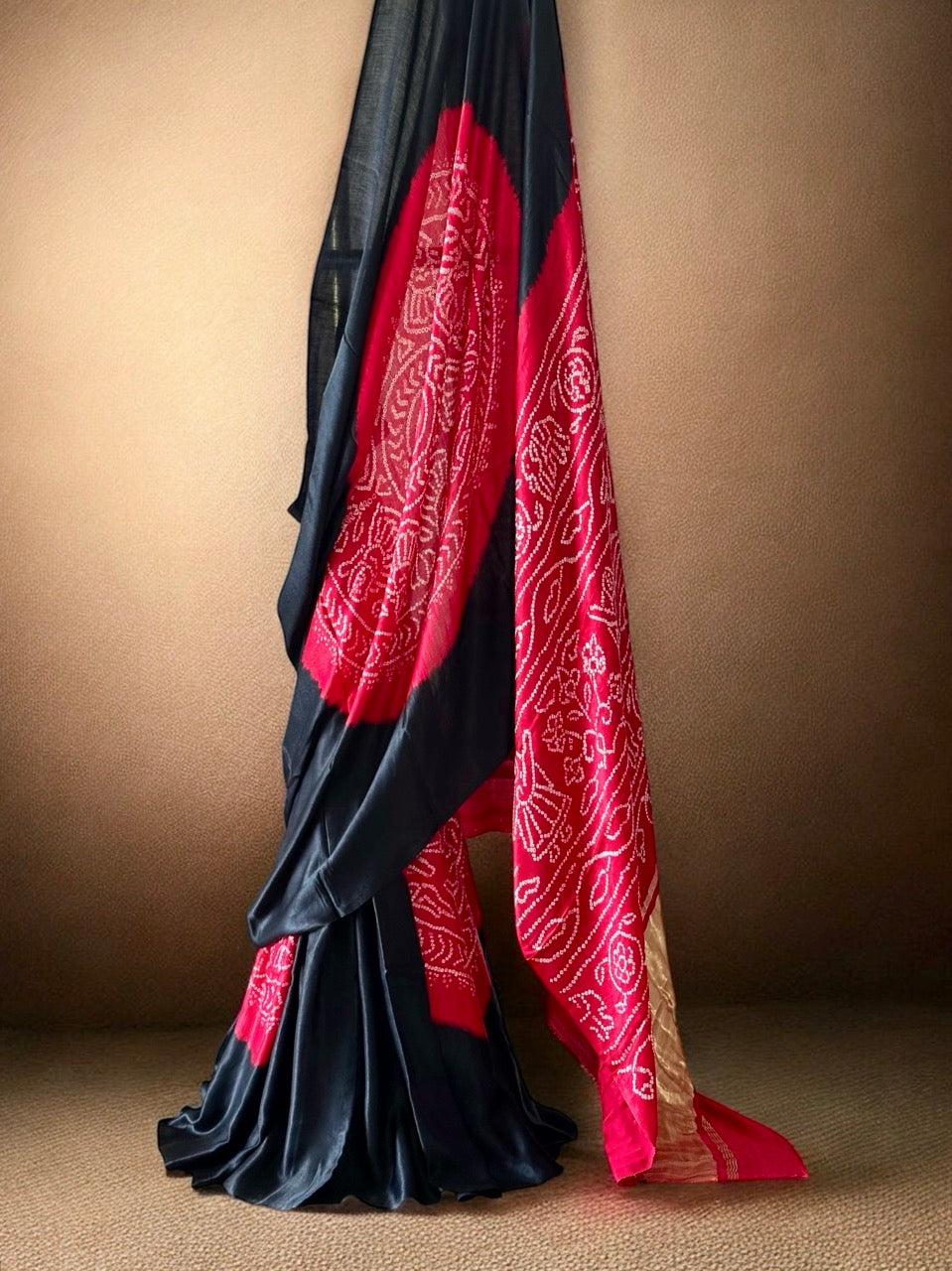 Black and Red Pure Gajji Silk Rasmandal Circle Bandhani Saree