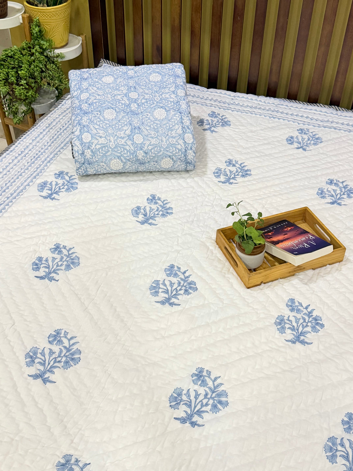 blockprint-cotton-comforter-folded-reverse-side