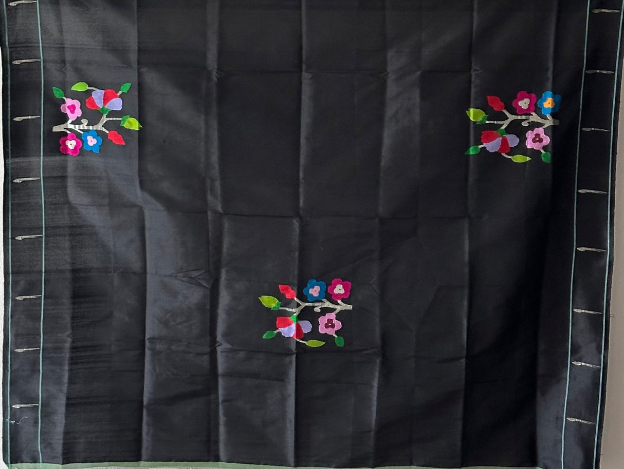 Blooming Floral Motifs Handloom Silk Paithani Blouse Piece