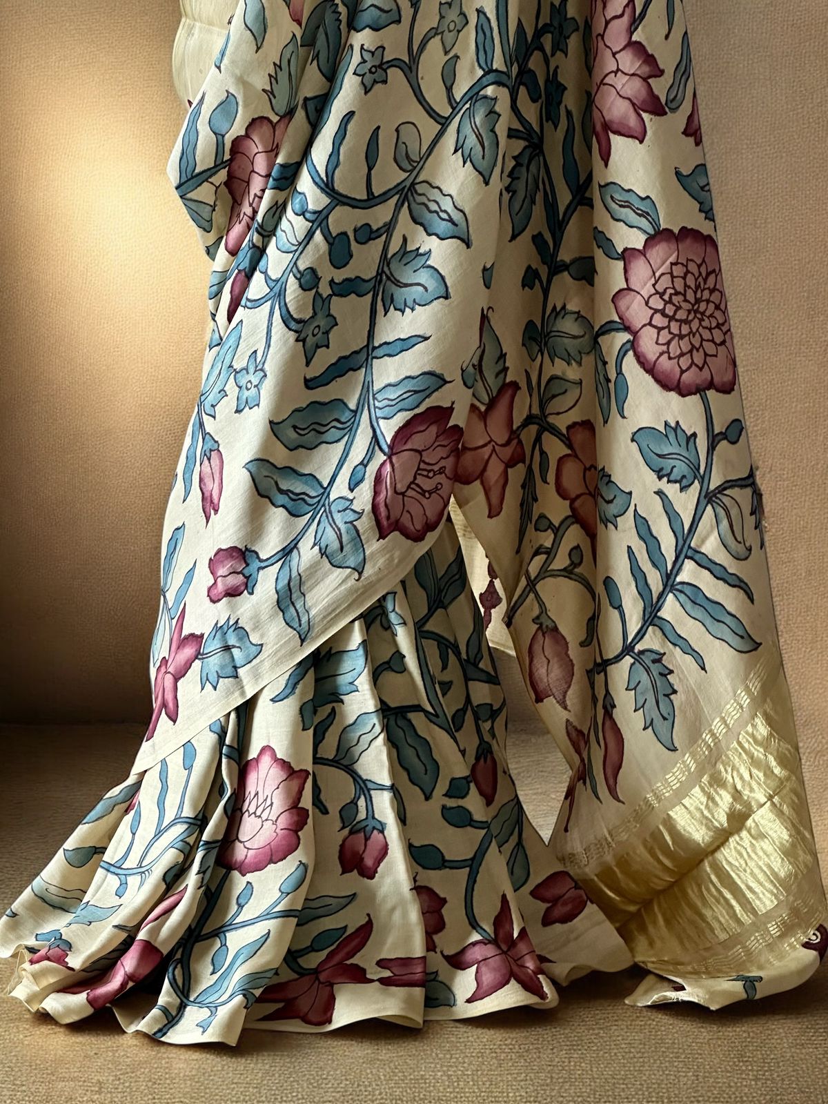 blossom-whisper-floral-gajji-silk-kalamkari-saree