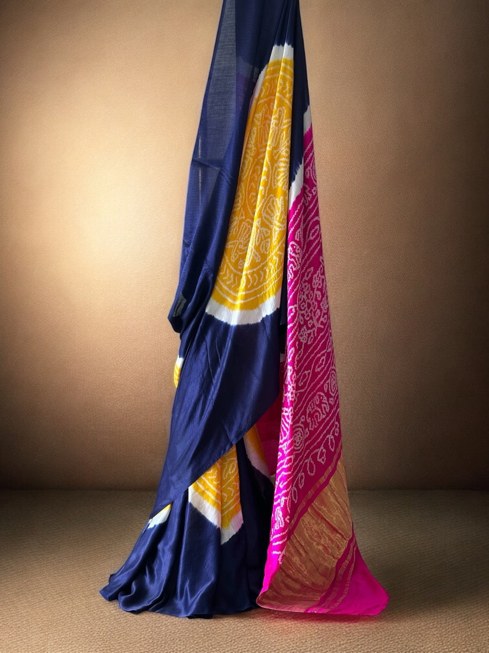 blue-and-pink-pure-gajji-silk-rasmandal-circle-bandhani-saree