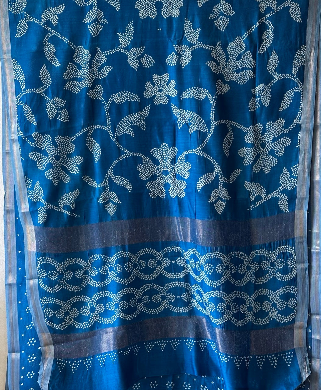 Blue Chiniya Silk Floral Pattern Bandhani Saree