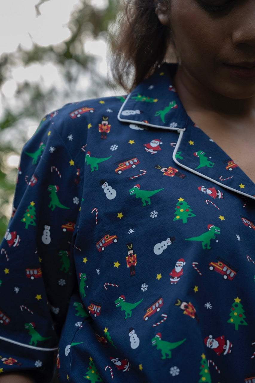 blue-christmas-theme-cotton-pajama-close-up