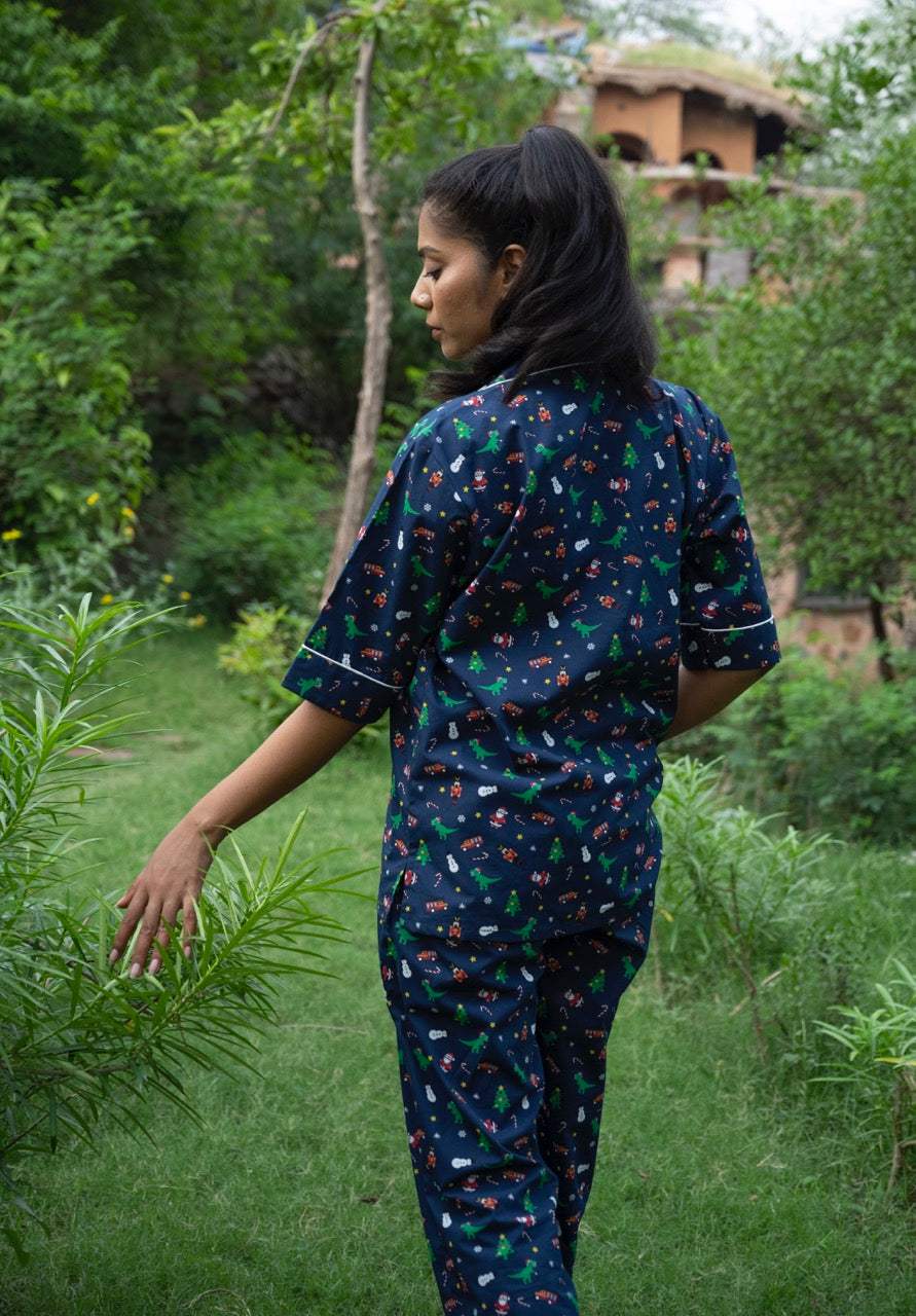 blue-christmas-theme-cotton-pajama-detailed-view