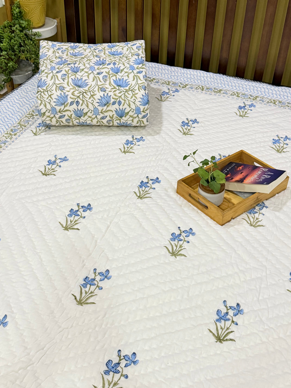 blue-floral-mulmul-cotton-quilt-single-bed