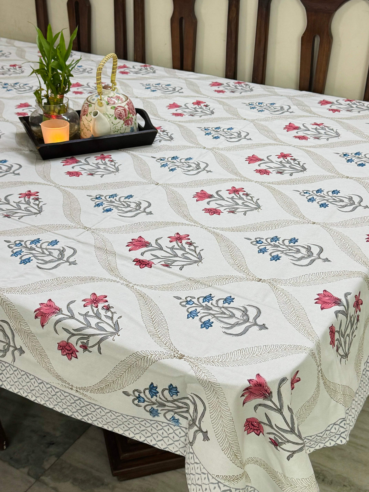 blue-pink-theme-table-cloth-8-seater-full-view