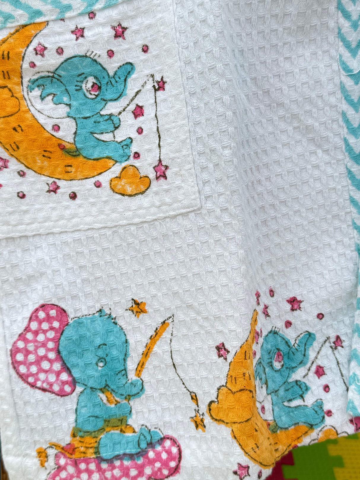 kids personalized bathrobe with elephant motif in waffle cotton for return gift hampers and bulk purchases in india and abroad