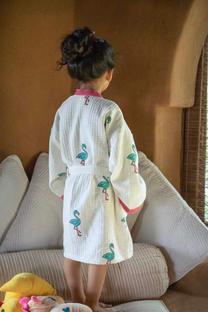 customized flamingo print girls bathrobes in waffle cotton fabric for bulk orders Kuwait and Dubai