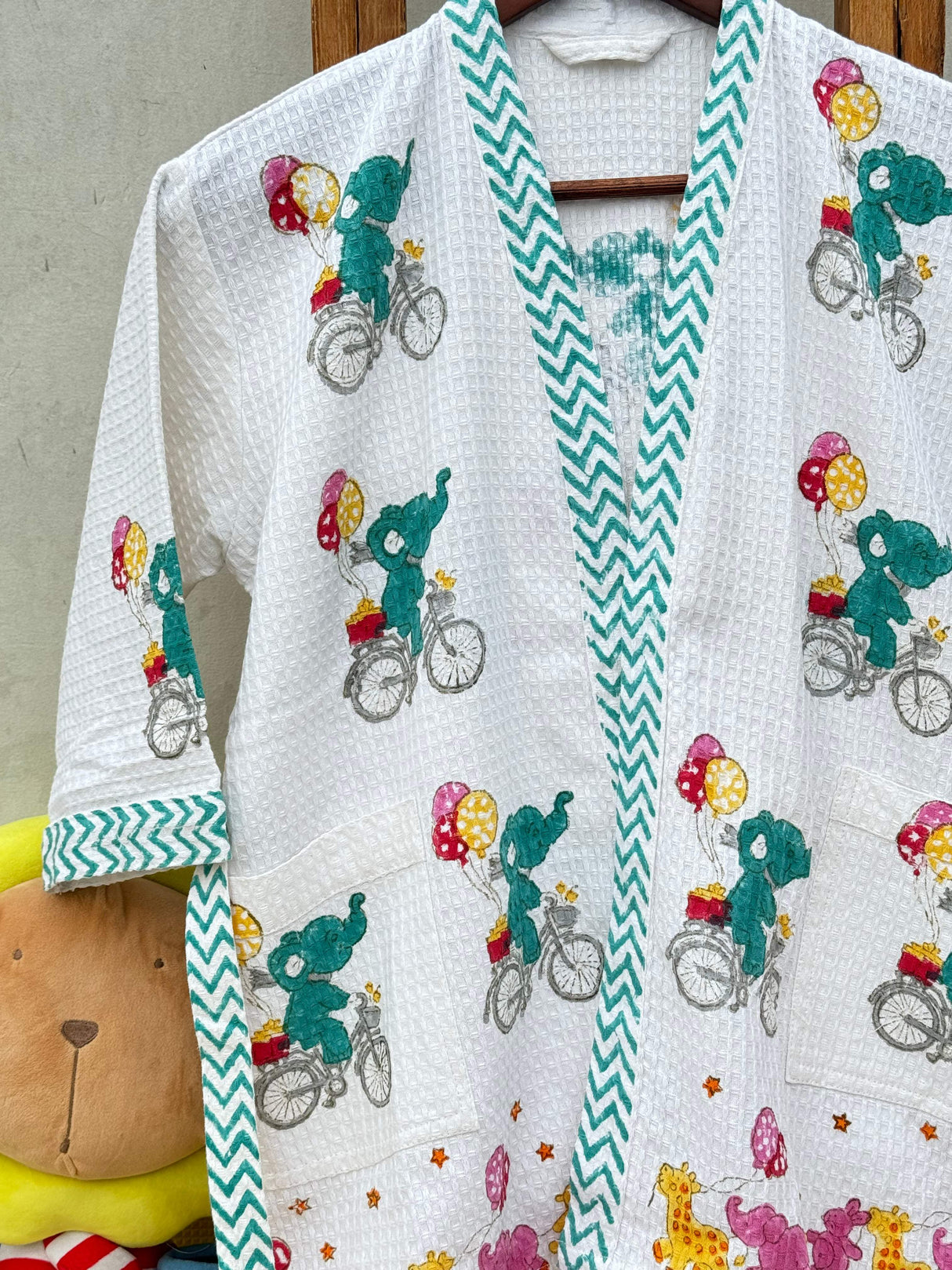 animal themed waffle cotton kids bathrobe with name customization ideal for gifting resellers and exports to Germany and Malaysia