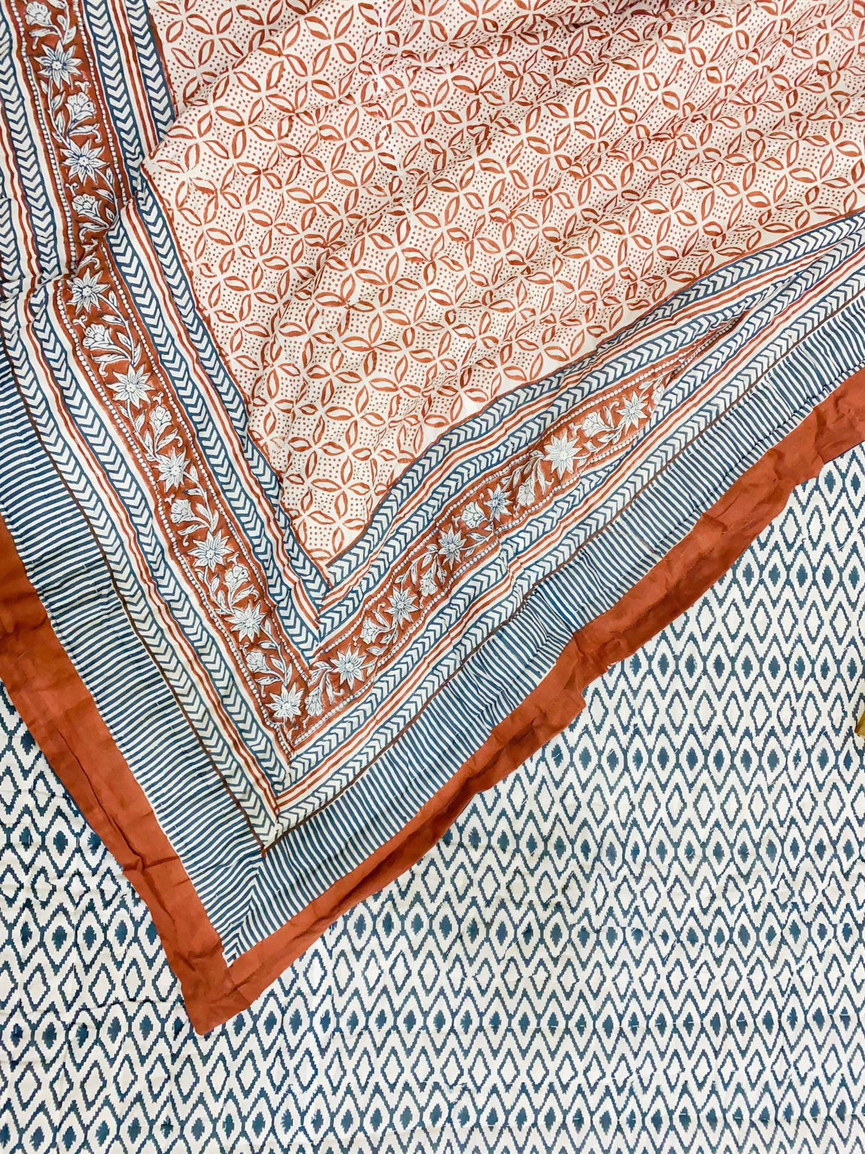 brown-color-king-cotton-quilt-side-view