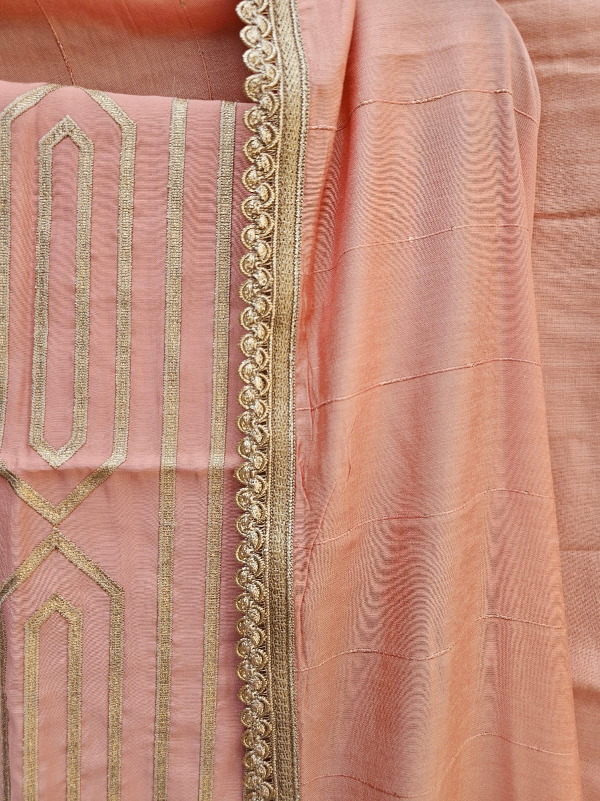 chanderi-cotton-applique-peach-unstitched-suit-set