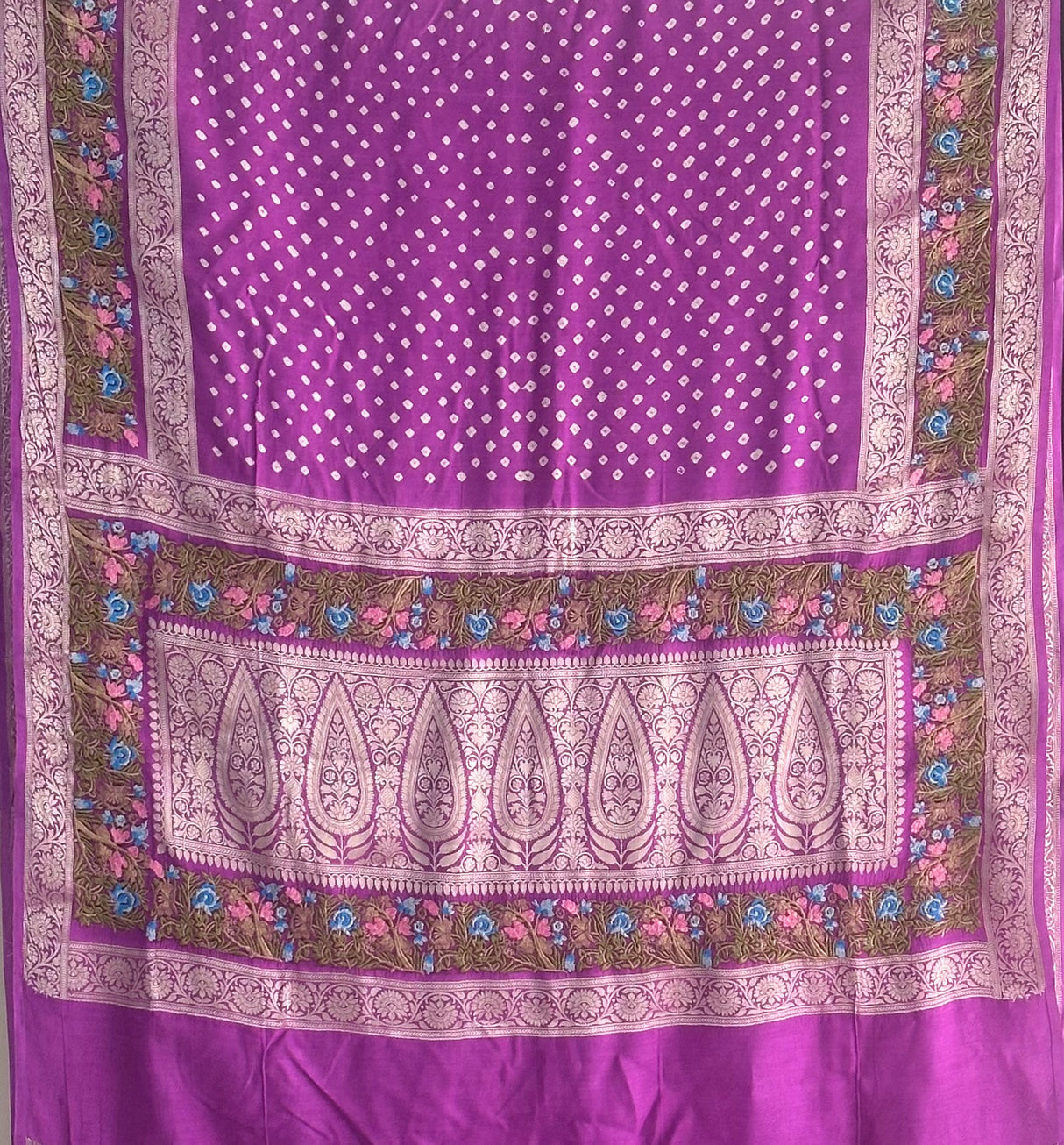 chiniya-silk-bandhani-saree-with-embroidered-border