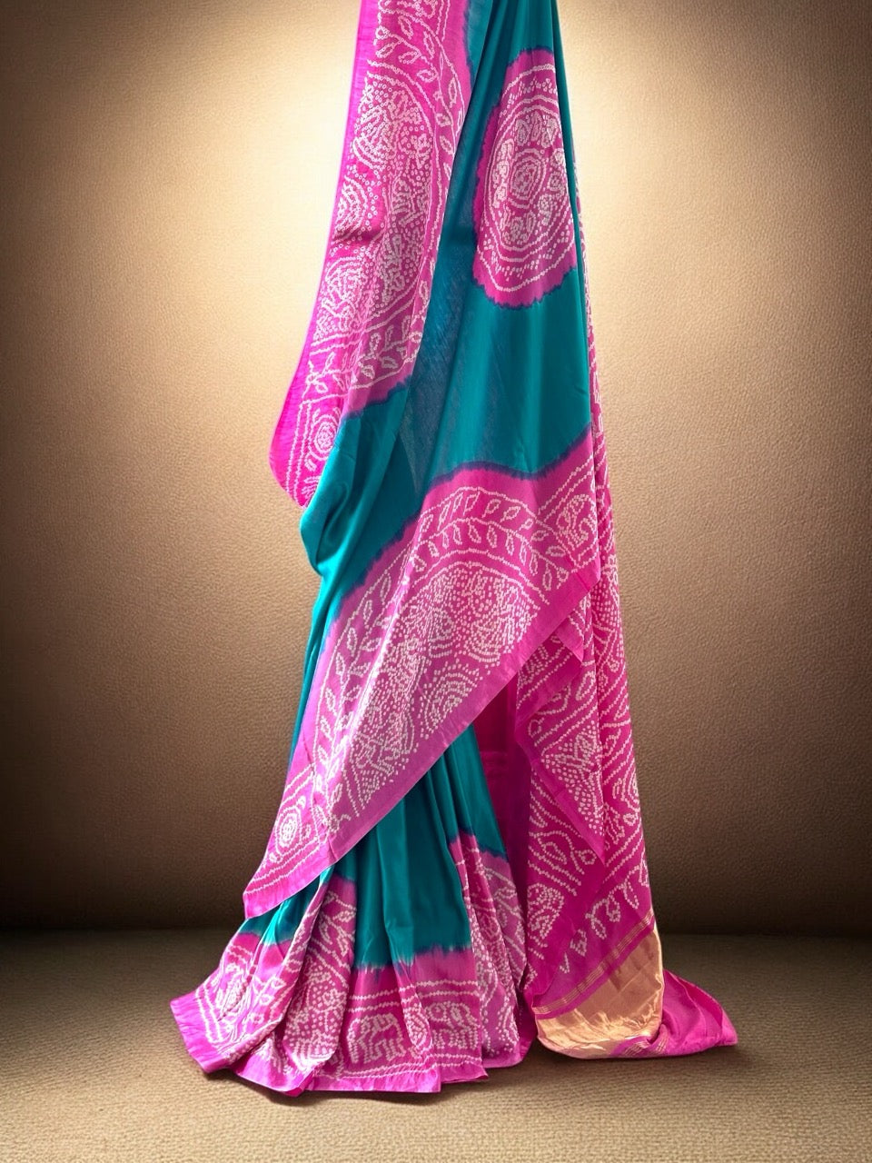 circular-turqoise-pink-pure-gajji-silk-bandhani-saree