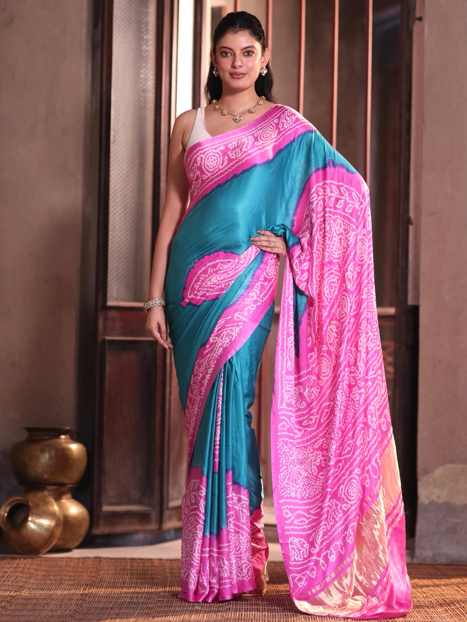 circular-turquoise-pink-pure-gajji-silk-bandhani-saree