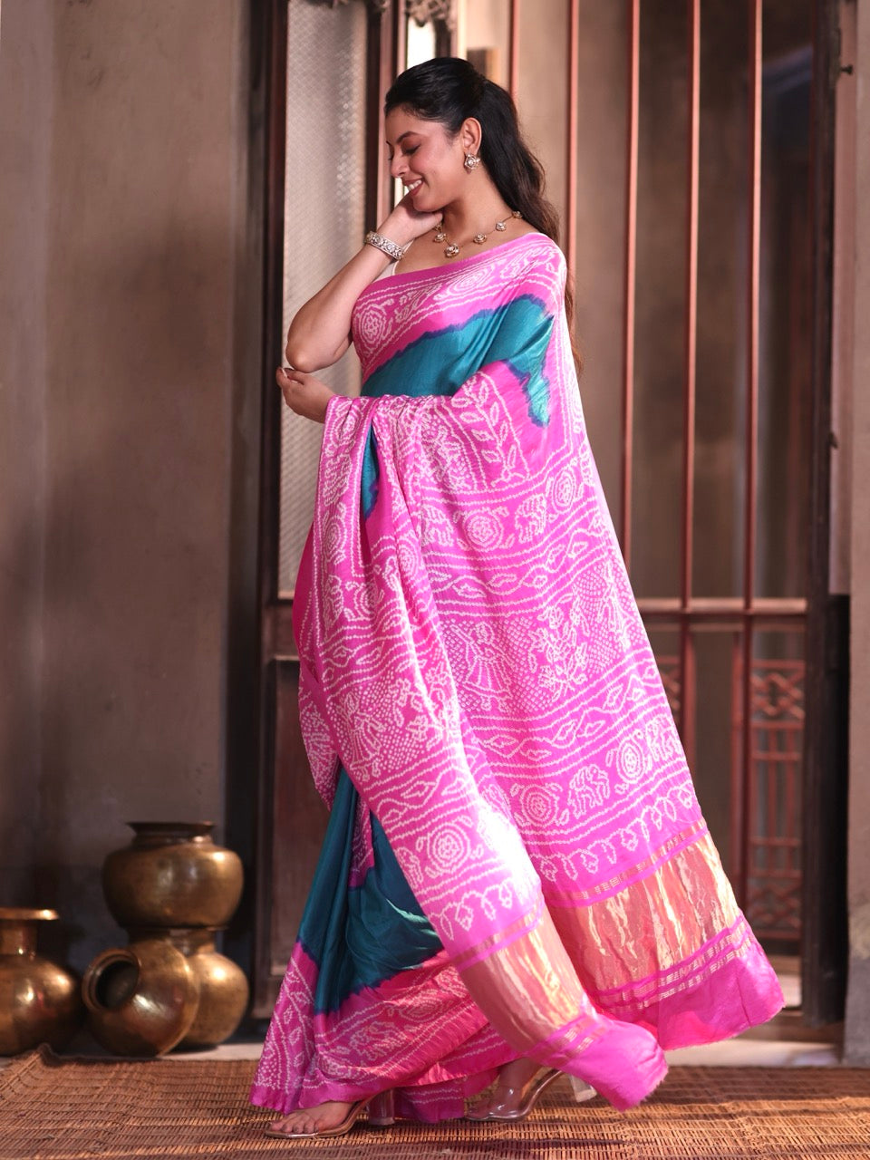 circular-turquoise-pink-pure-gajji-silk-bandhani-saree