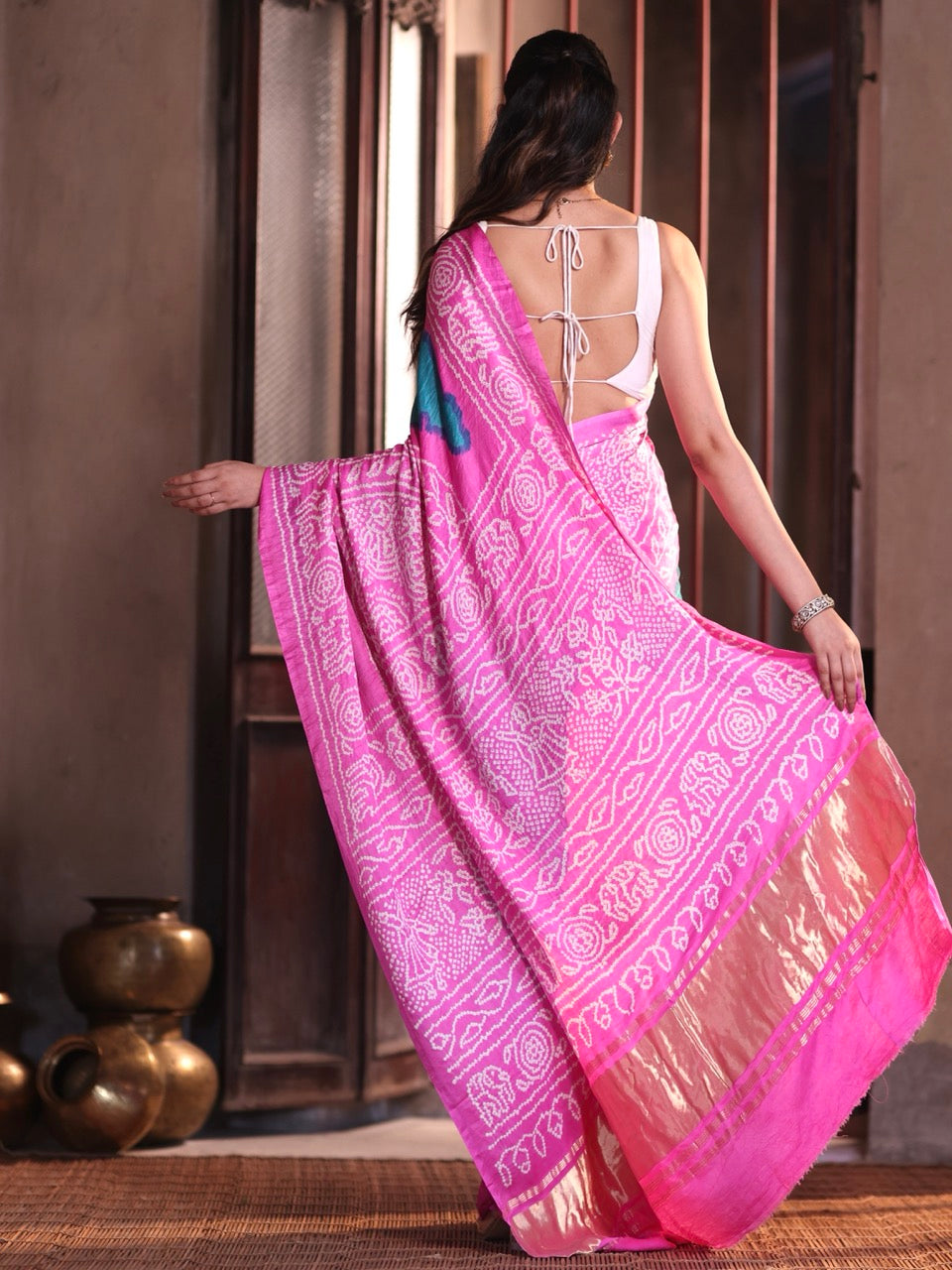 circular-turquoise-pink-pure-gajji-silk-bandhani-saree