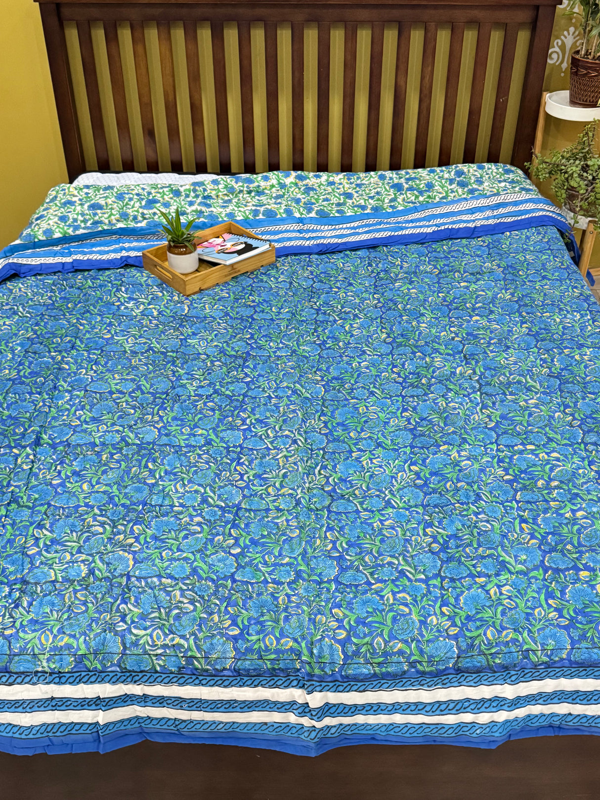 classic-handblock-quilt-for-bedroom-layering