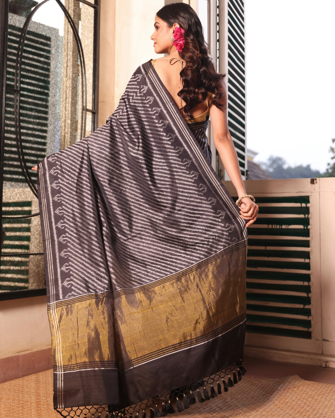 classic-single-ikat-mulberry-silk-saree
