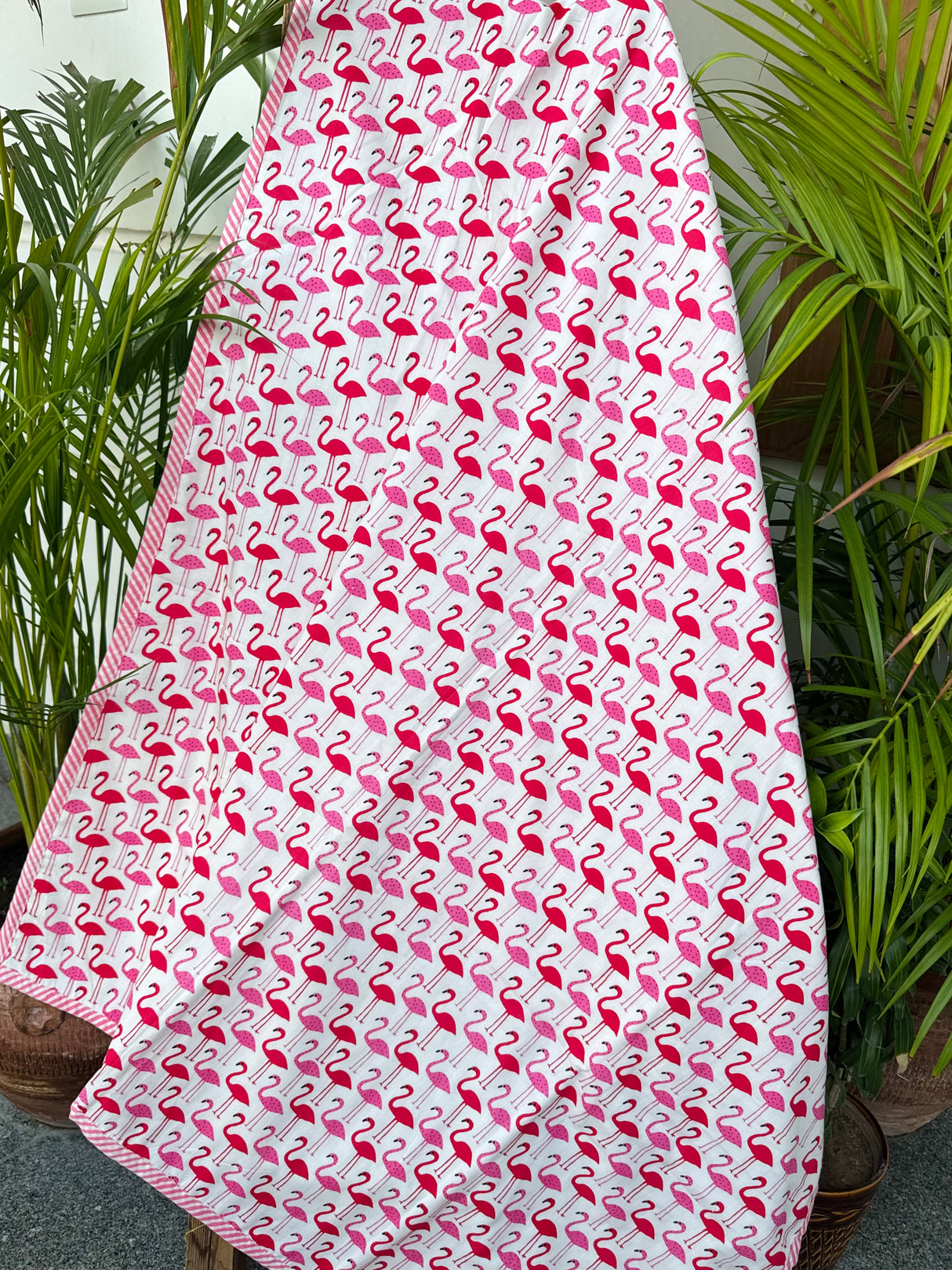 comfy-flamingo-print-pink-yellow-layered-kids-blanket