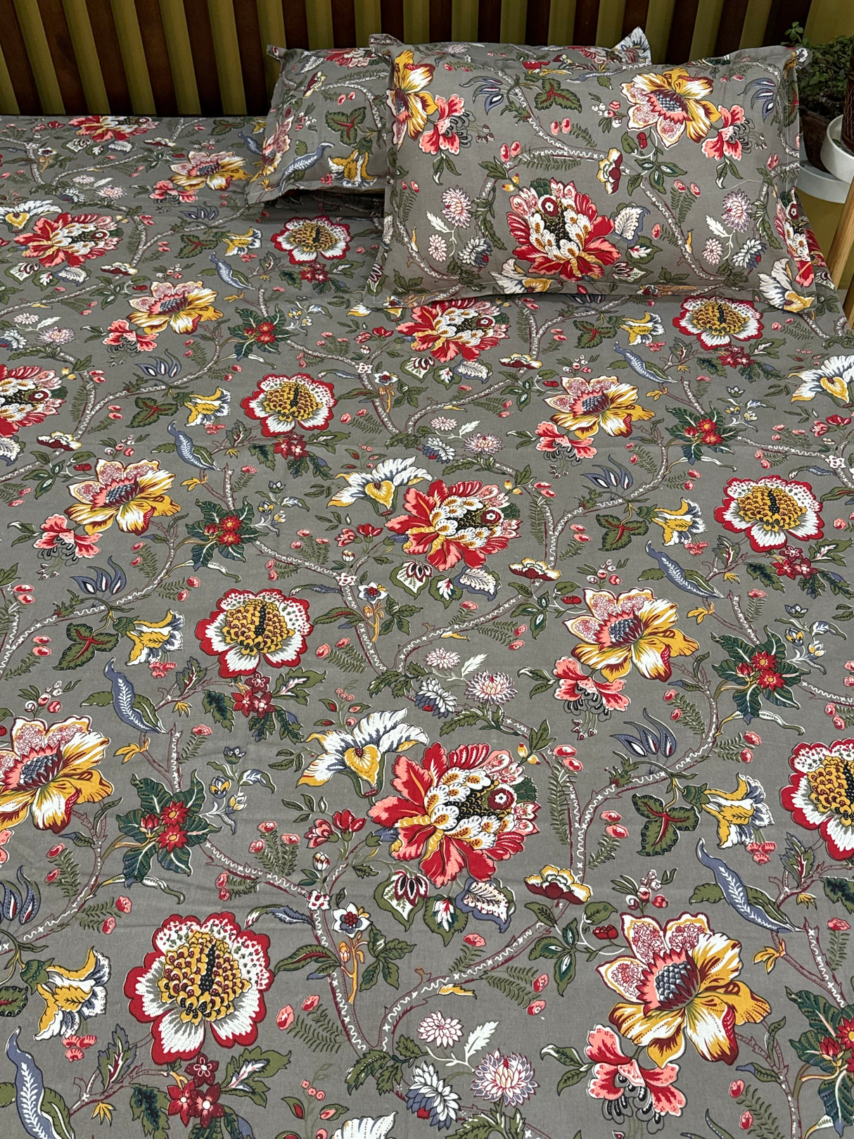 king-size-floral-cotton-bedspread-india