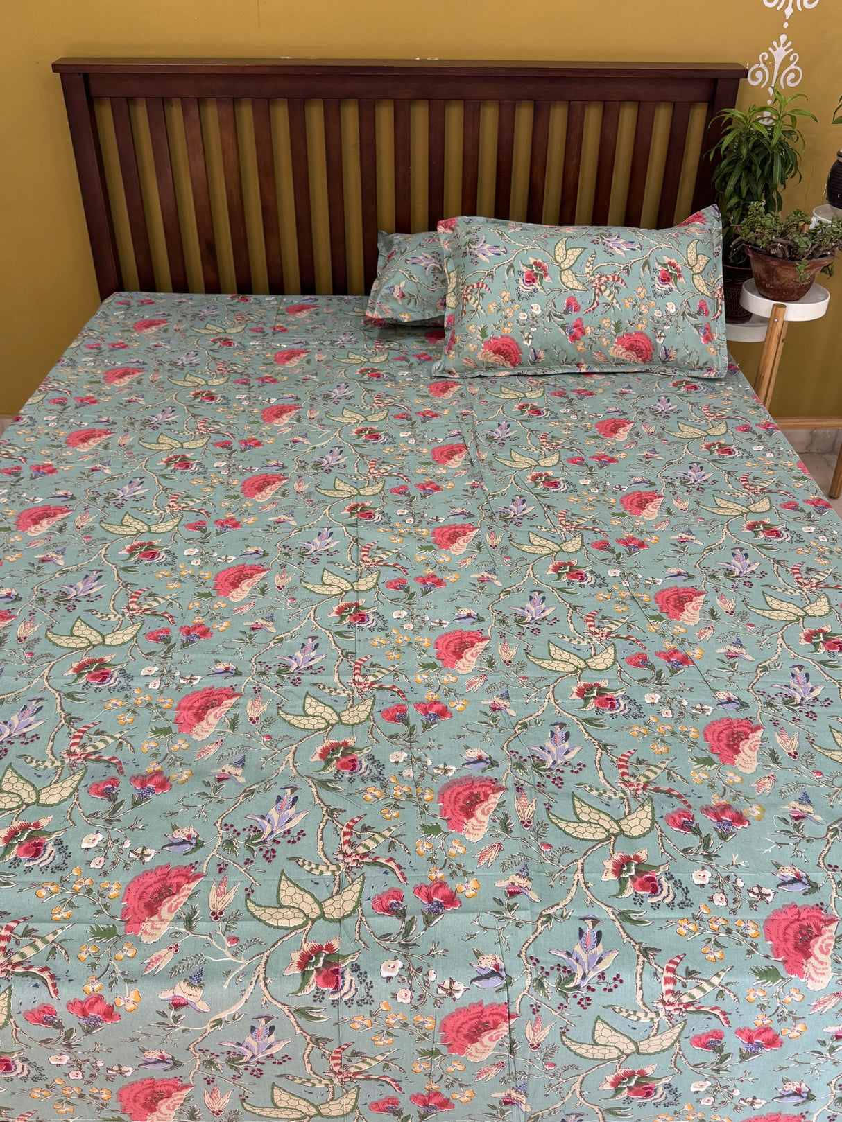 low-cost-bedsheets-for-small-businesses