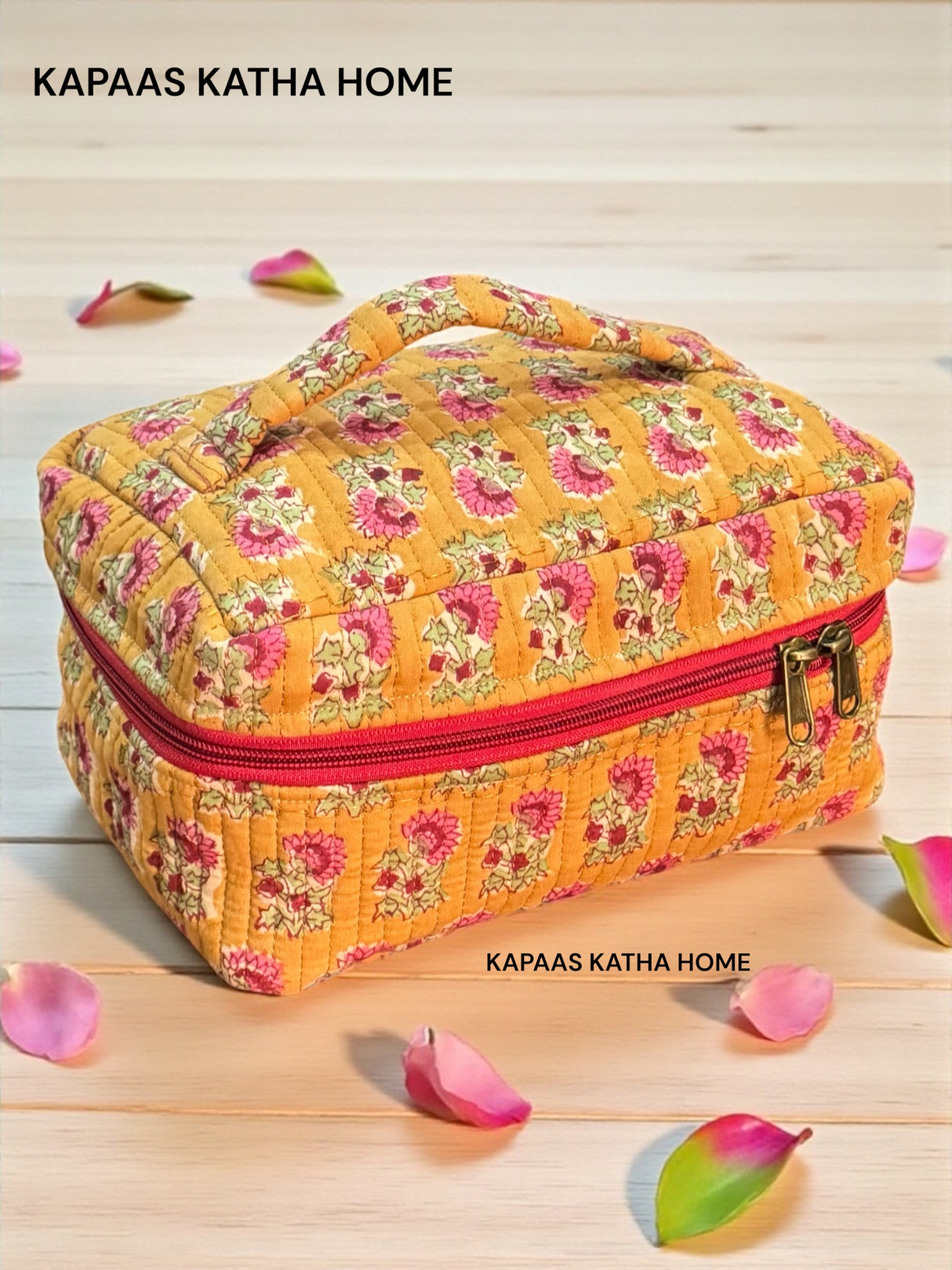 handblock-toiletry-bag-for-return-favor