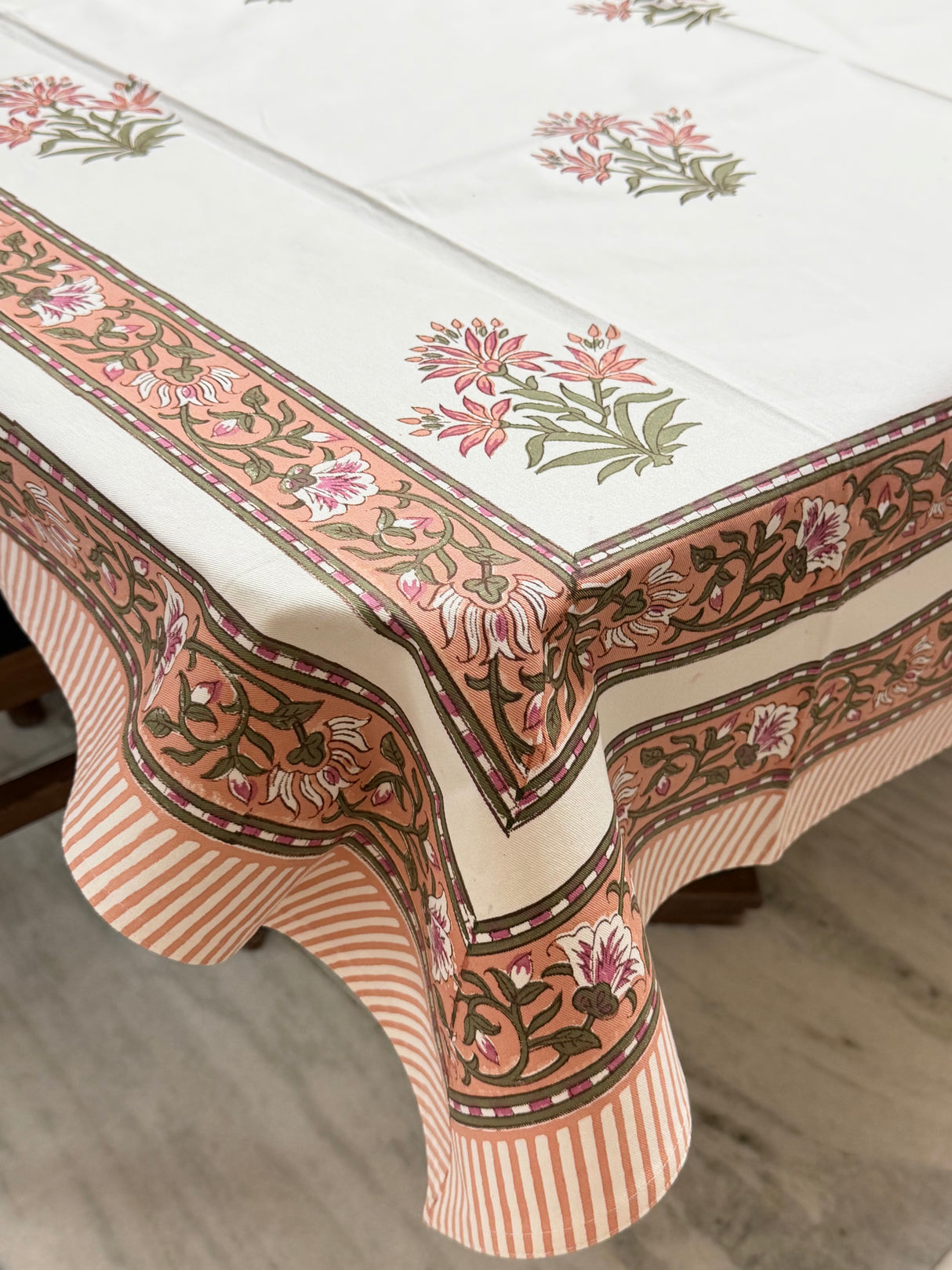 cotton-canvas-table-cover-border-detail