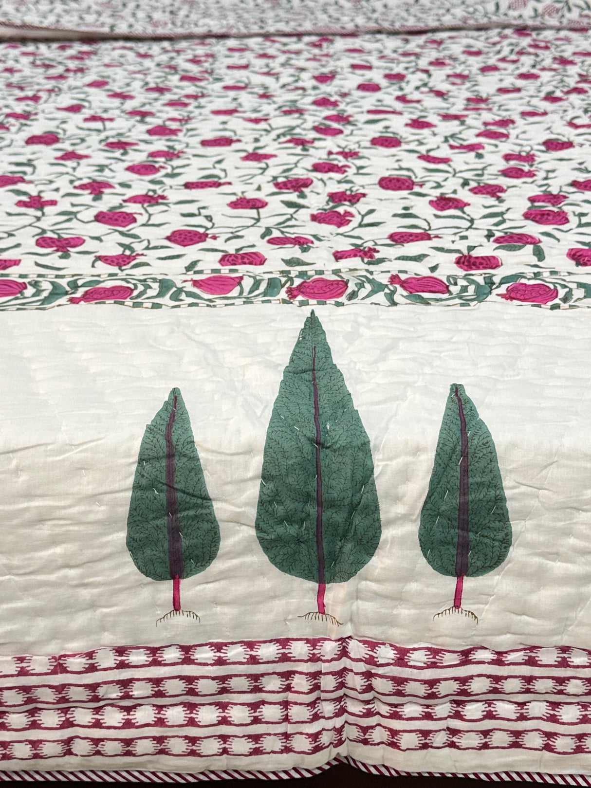 cotton-king-quilt-with-all-over-floral-print