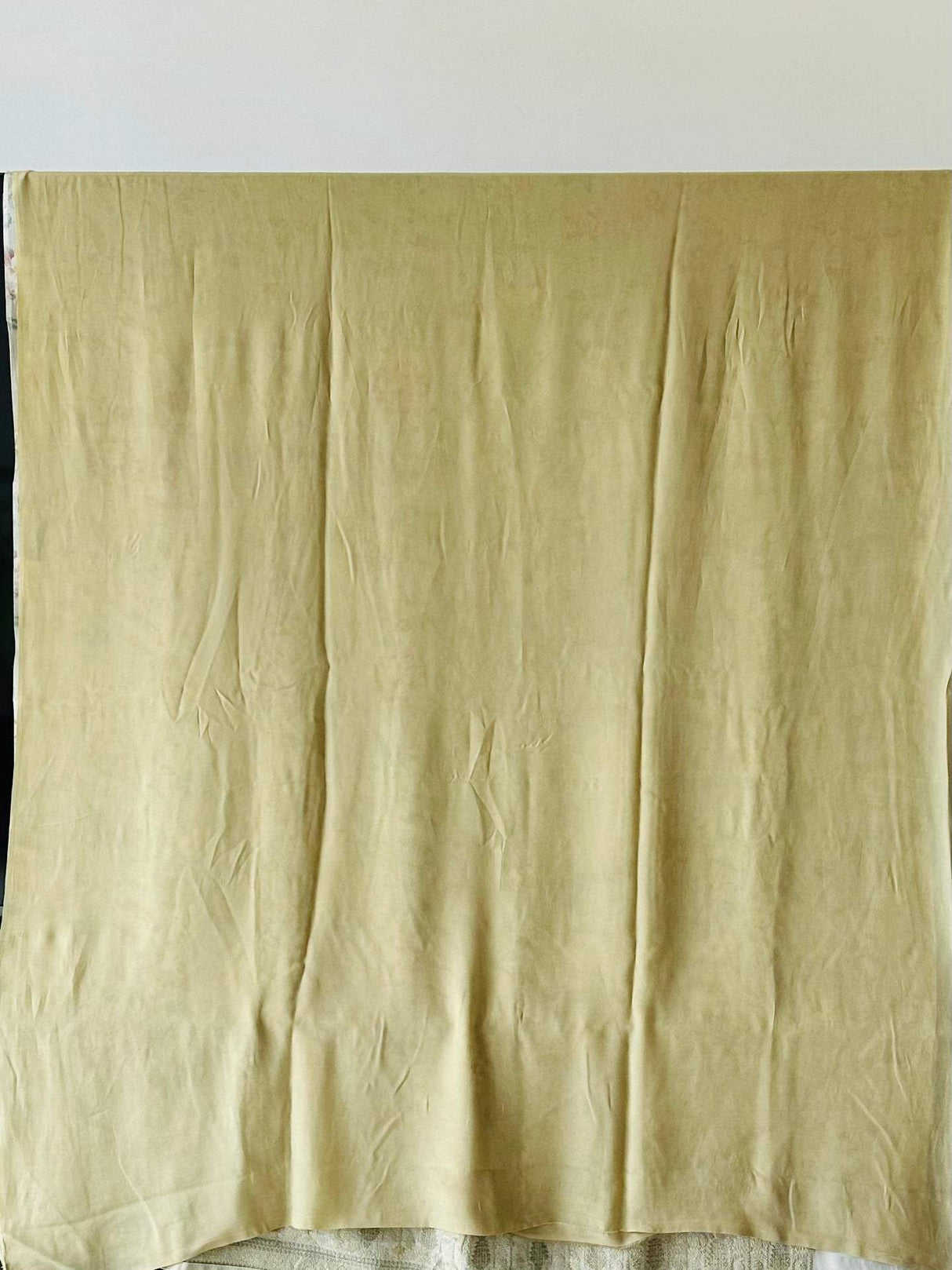 crepe-unstitched-kurta-with-machine-embroidery-and-bottom-fabric-with-dupatta