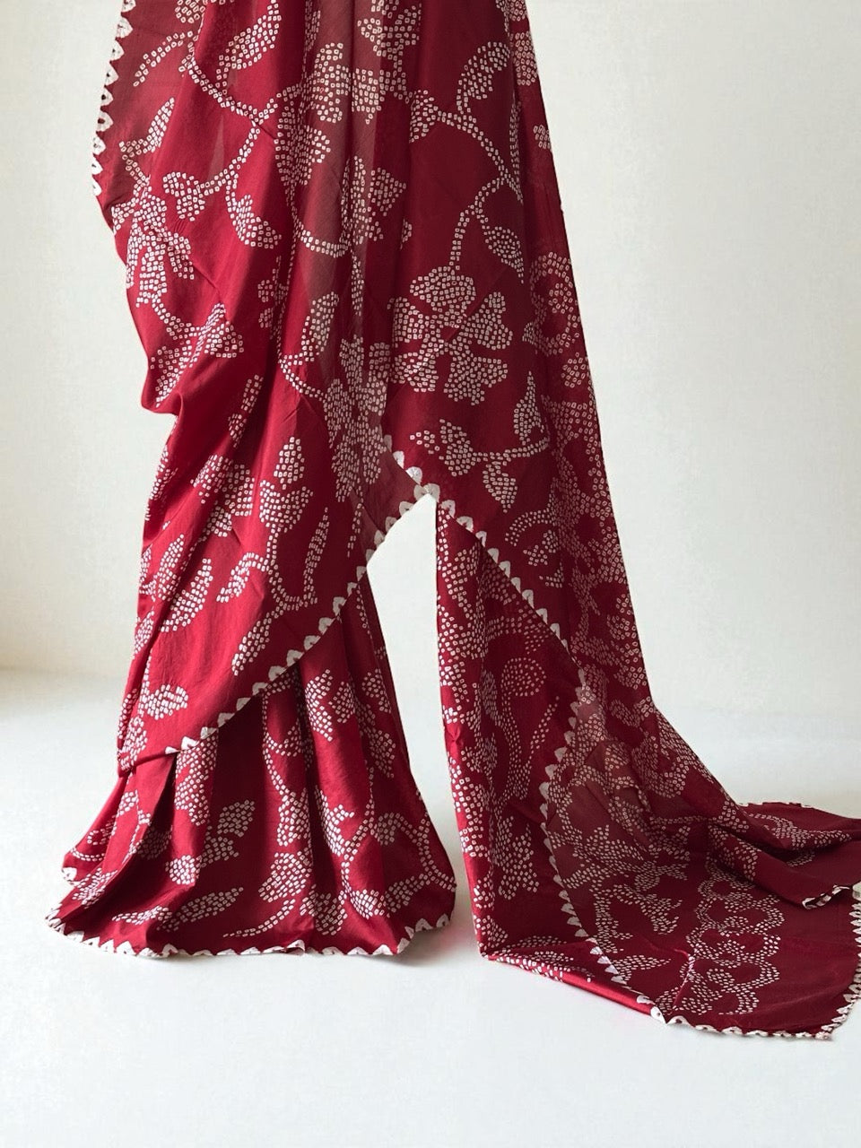 deep-red-bloom-mulberry-silk-bandhani-saree