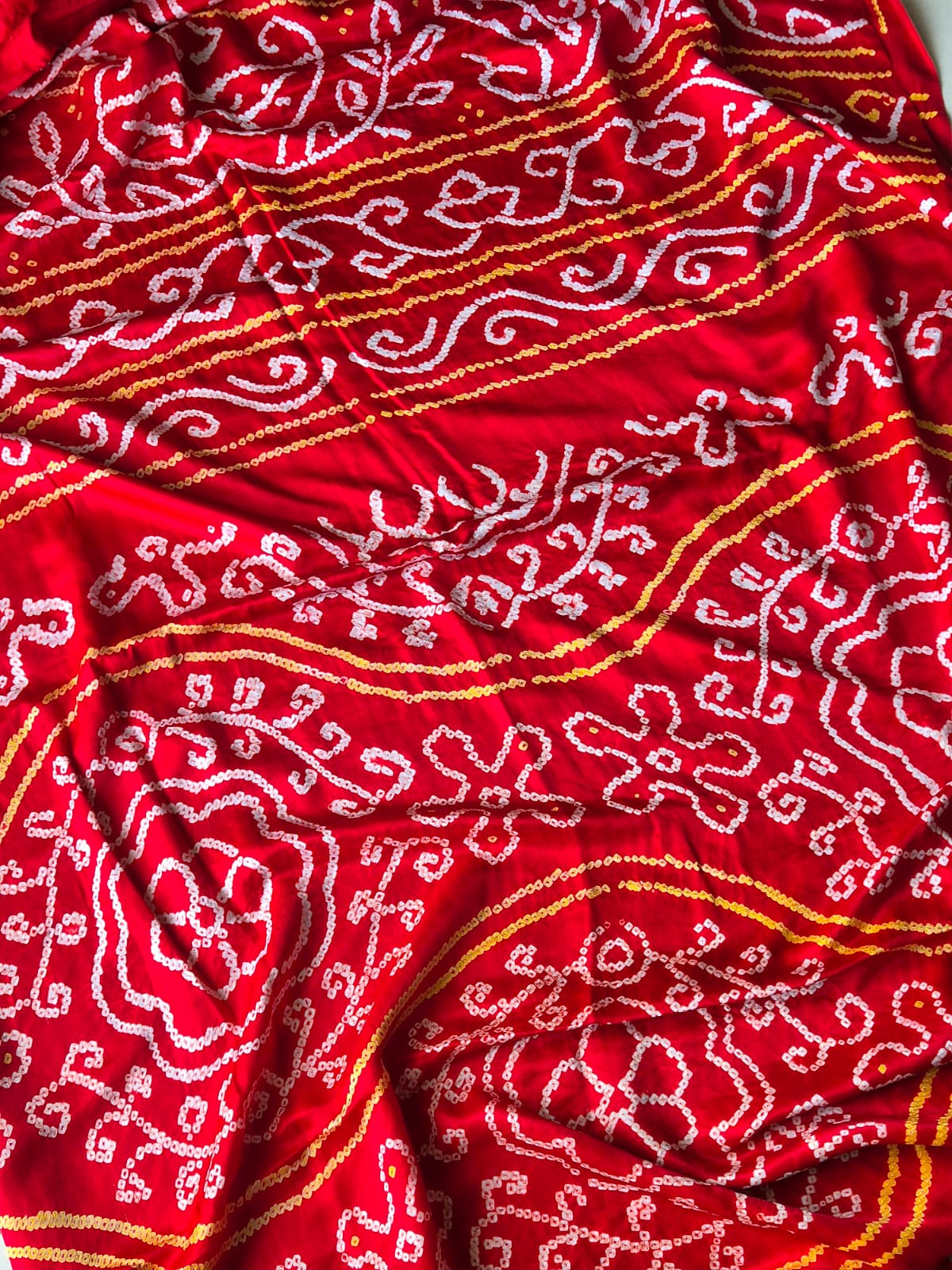 divine-beauty-red-pure-gajji-silk-floral-bandhani-saree