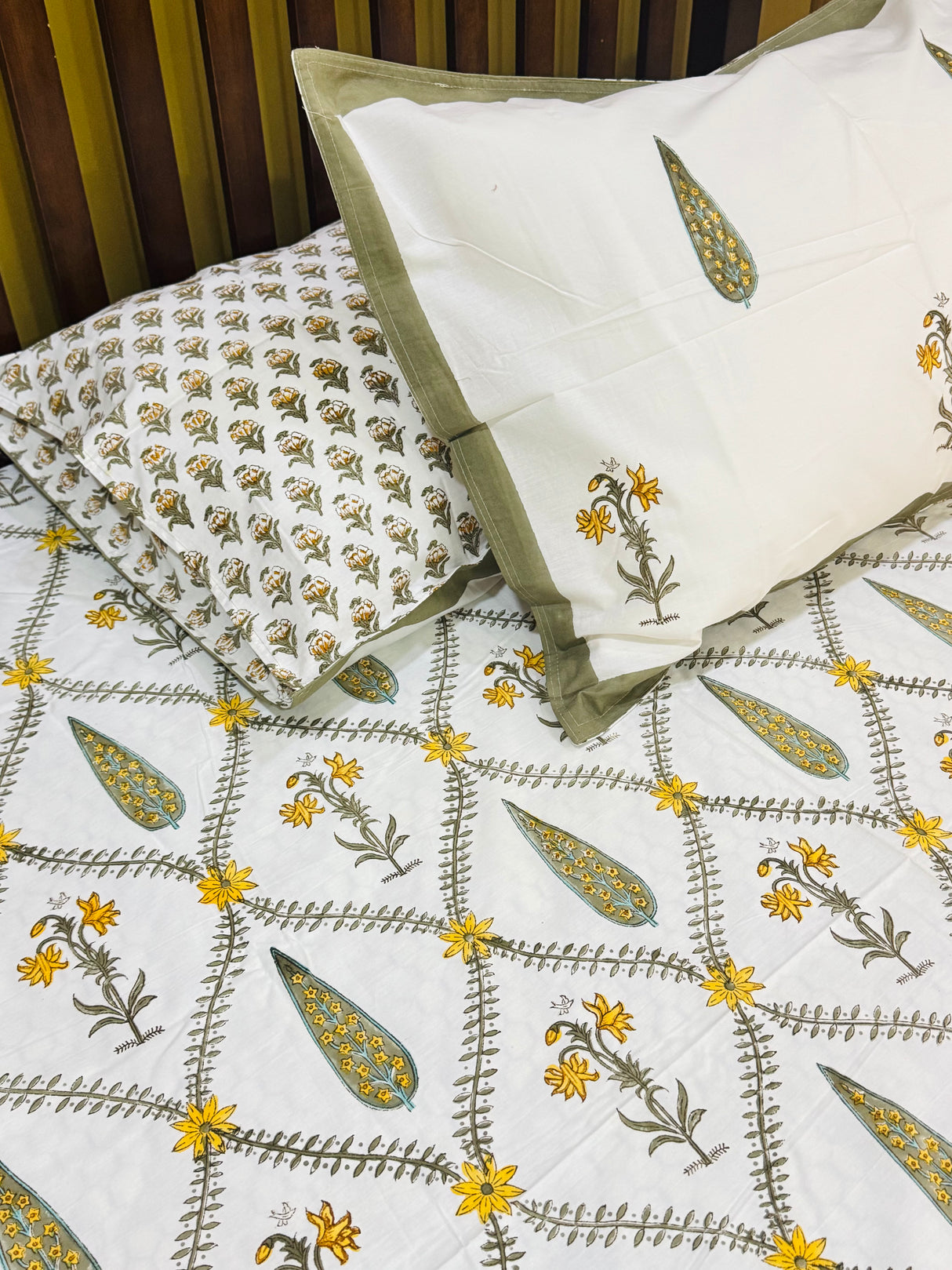 elegant-blockprint-bedding