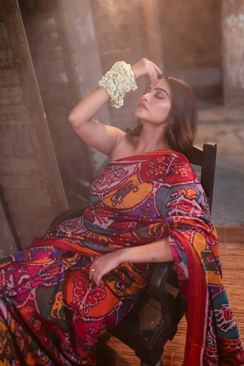 elegant-handloom-red-mulberry-silk-ikat-patola-saree-with-animal-motifs