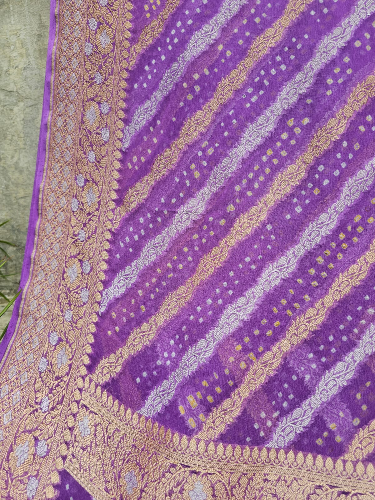 elegant-lavander-pure-banarasi-georgette-bandhani-saree
