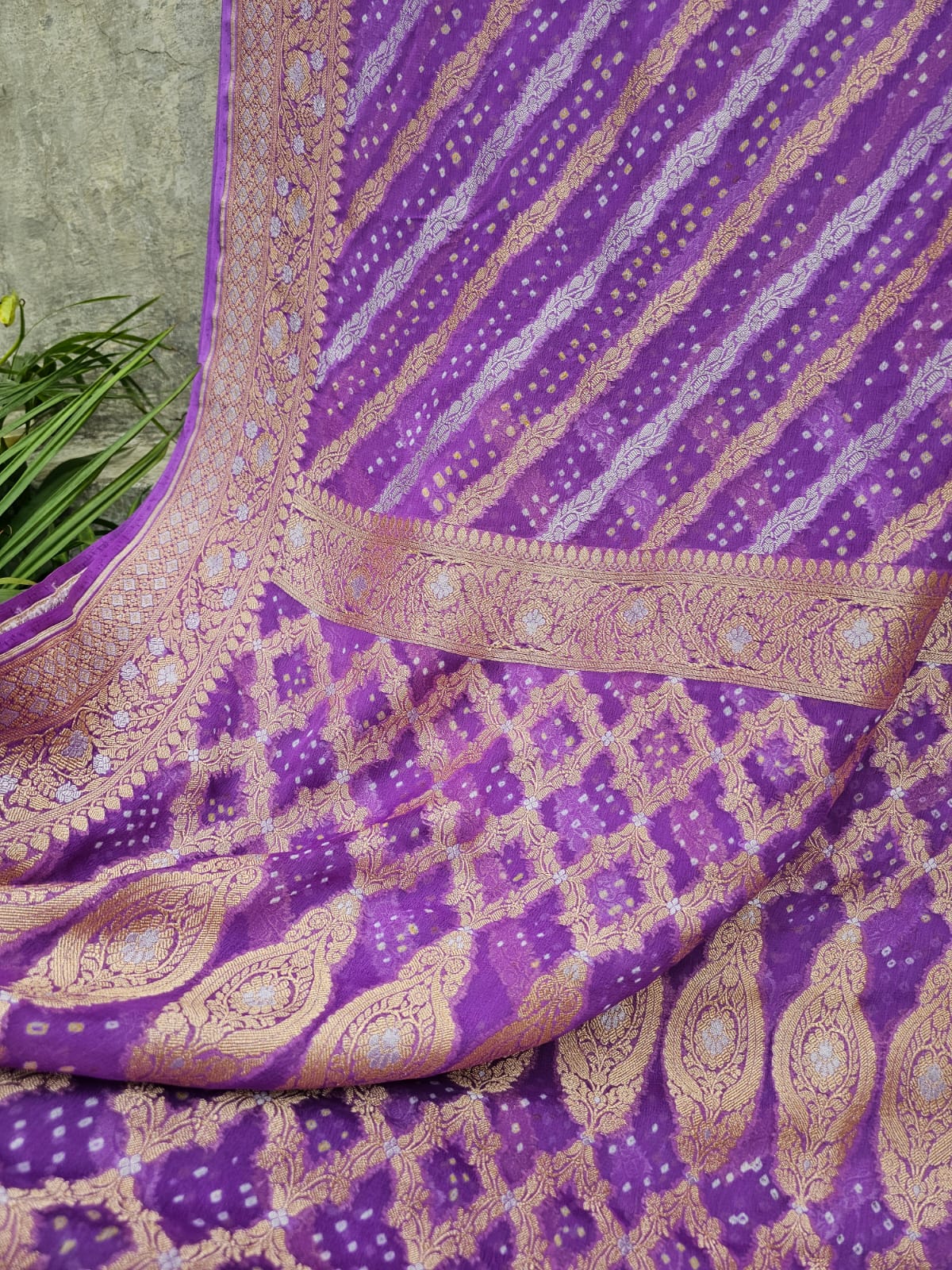 elegant-lavander-pure-banarasi-georgette-bandhani-saree