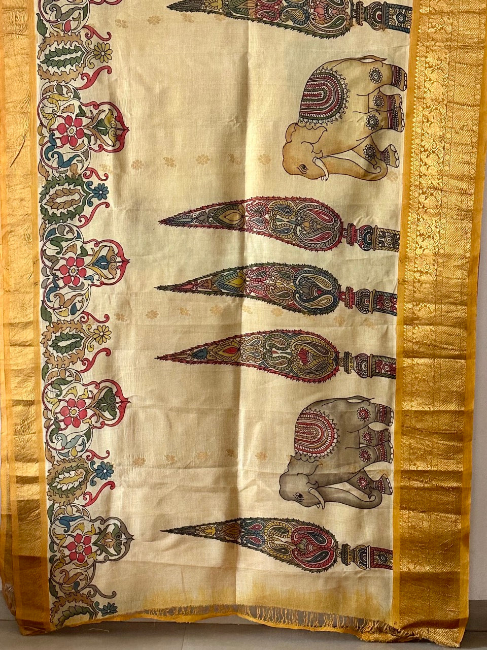 elephant-theme-kupaddam-pattu-kalamkari-saree-full-look-on-model