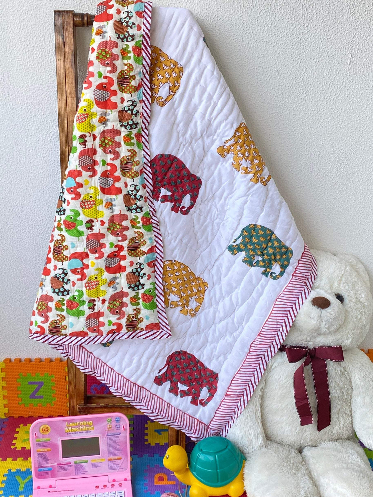 best selling elephant print cotton quilt for baby girls and boys birthday return gifts