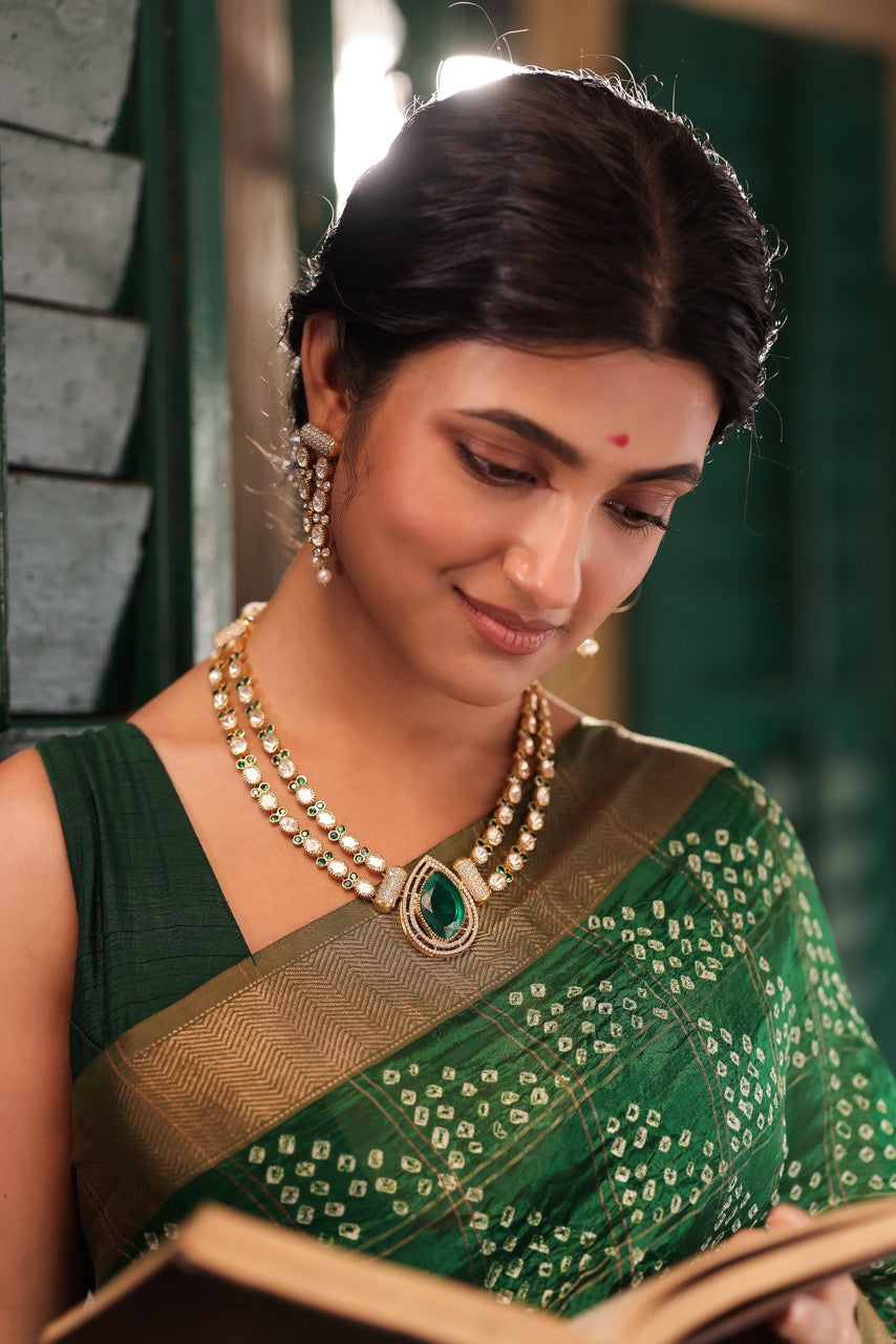 emerald-cascade-handcrafted-92-5-silver-necklace-with-moissanite-polki