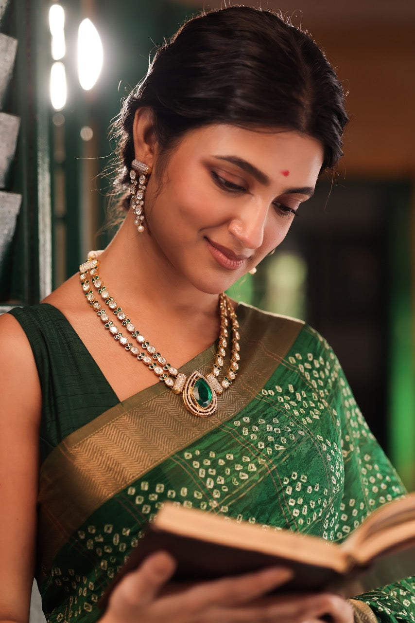 emerald-cascade-handcrafted-92-5-silver-necklace-with-moissanite-polki