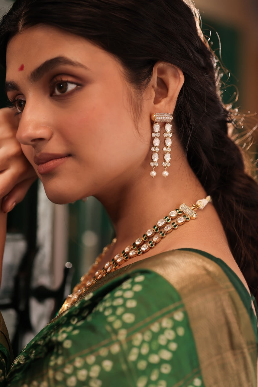 emerald-cascade-handcrafted-92-5-silver-necklace-with-moissanite-polki