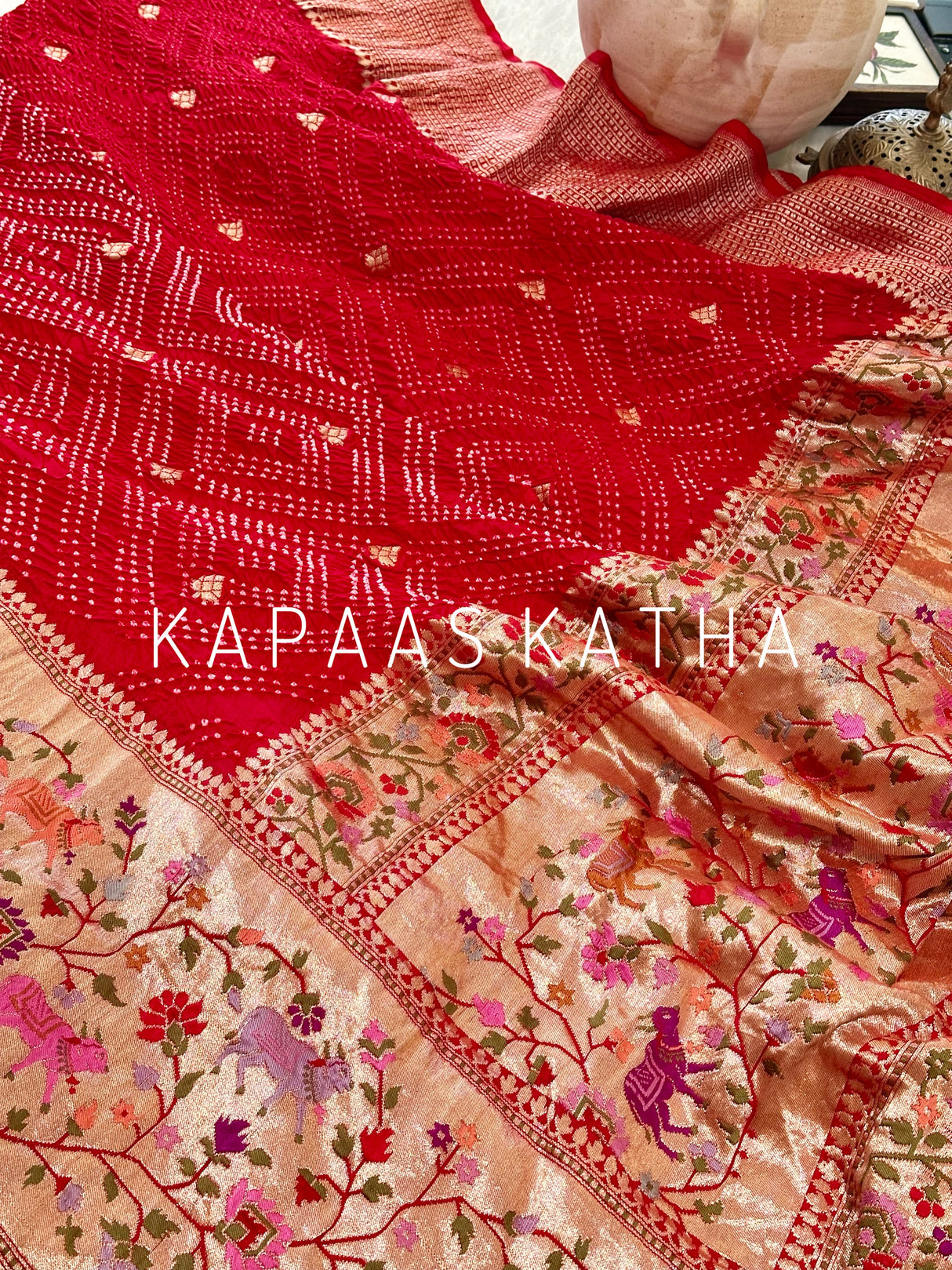 eternal-elegance-silk-saree-craftsmanship-view