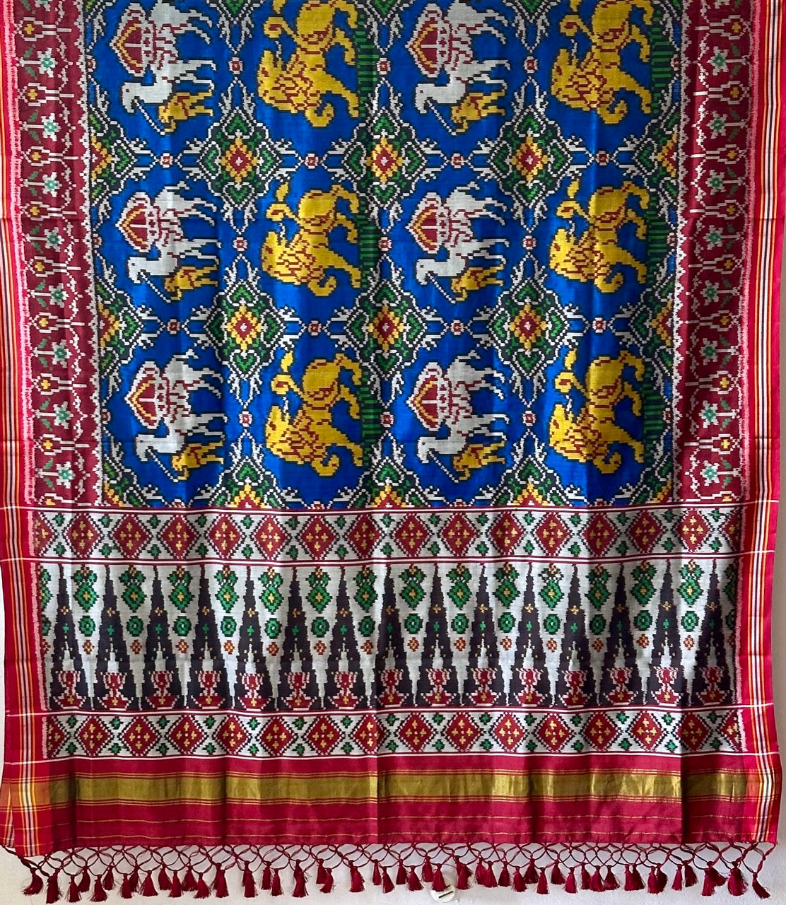 Exclusive Lion and Camel Theme Handloom Pure Silk Single Ikat/Patola Dupatta