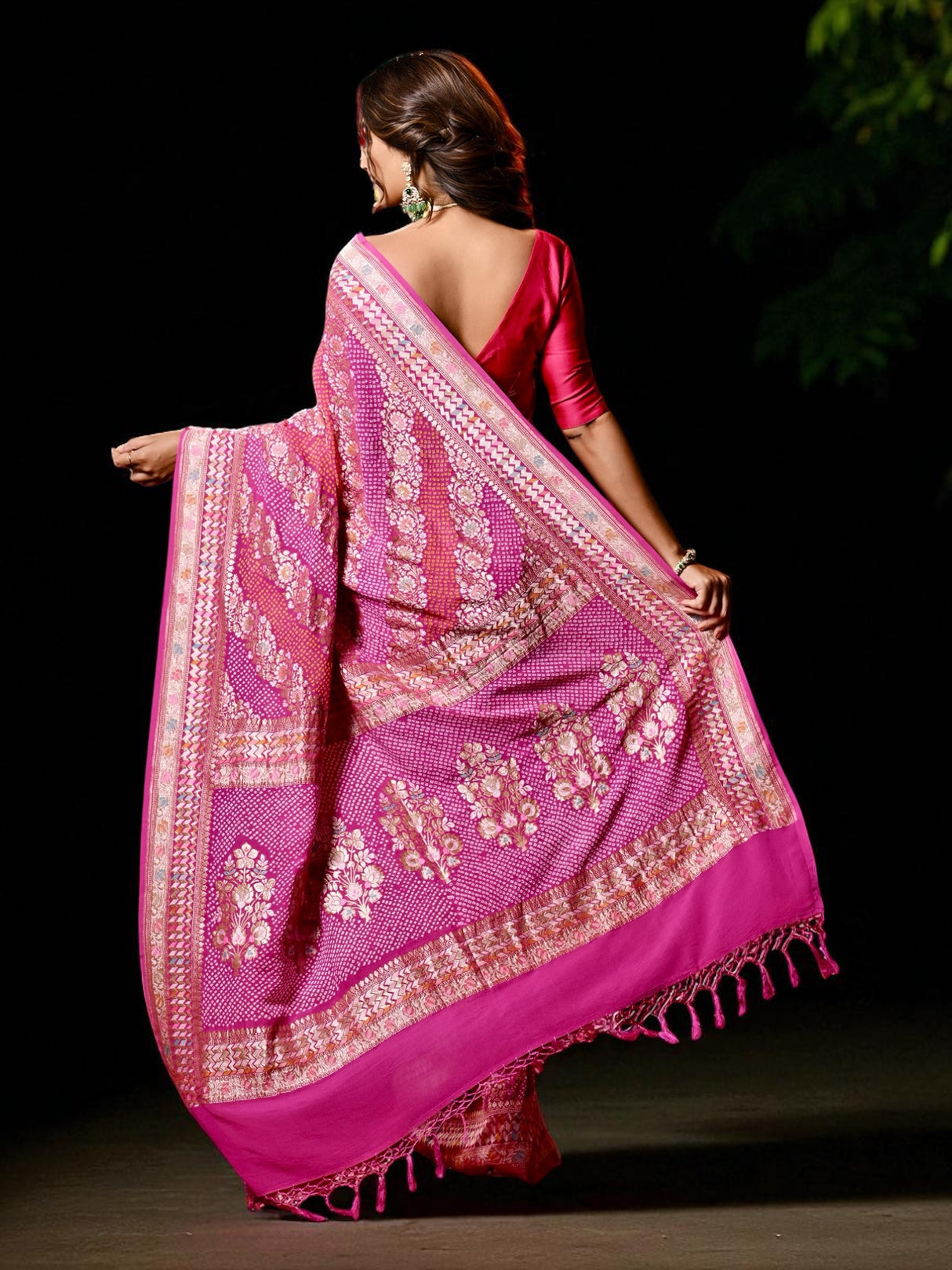 Floral Pink Exclusive Handloom Pure Banarsi Georgette Bandhani Saree
