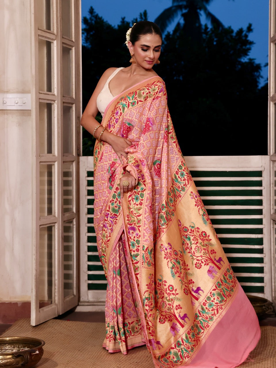 exclusive-pink-floral-banarasi-georgette-bandhani-saree